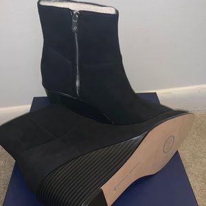 Adrienne Vittadini women’s boots